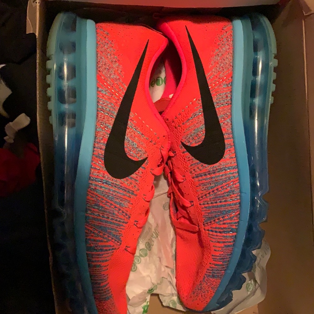 Nike
